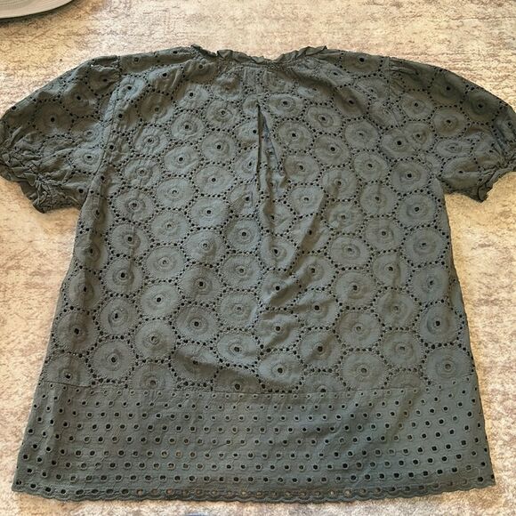 Adiva Gray green  eyelet Puff Sleeve Blouse with Mandarin Collar size medium - Picture 9 of 10